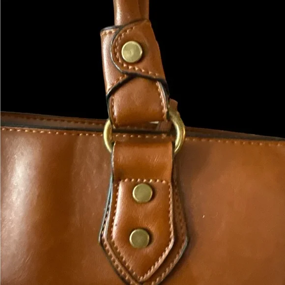 Simply Noelle Brown Leather Tote Bag with Structured Design - Picture 3 of 8